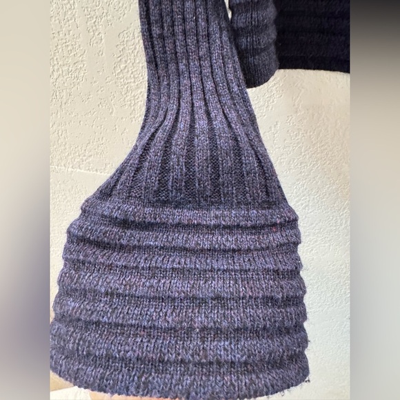 Sarah Pacini Ribbed Indigo Cropped Knit Sweater OS - Picture 4 of 11